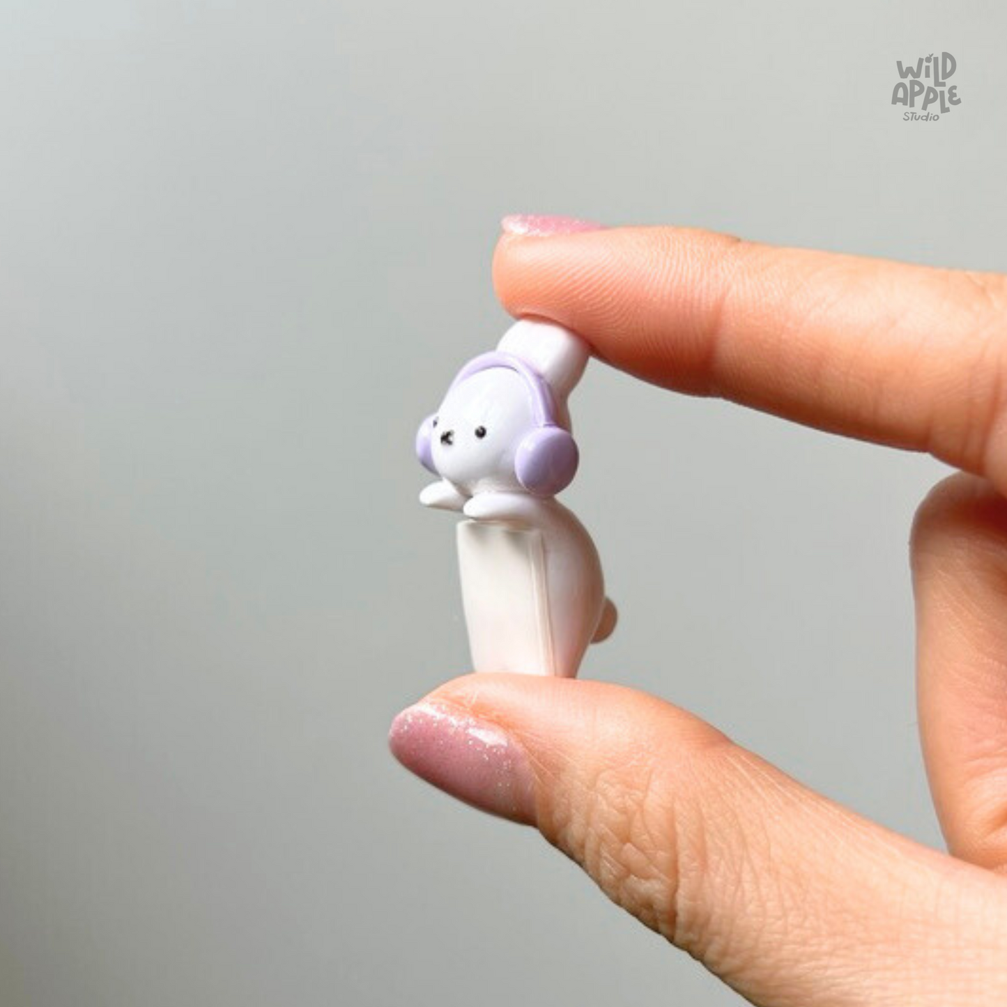 Miffy with Headphones Hipper