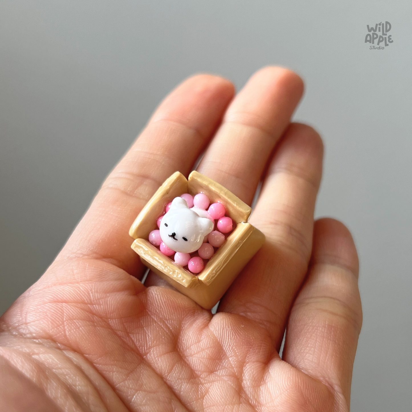 Happy Cat in a Box Keycap