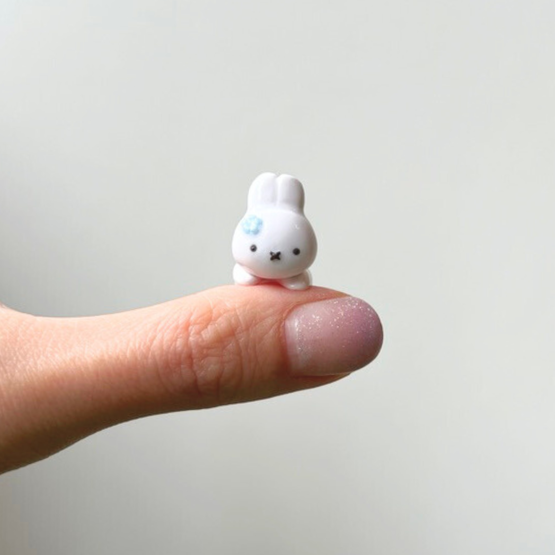 Miffy with Flower Hipper