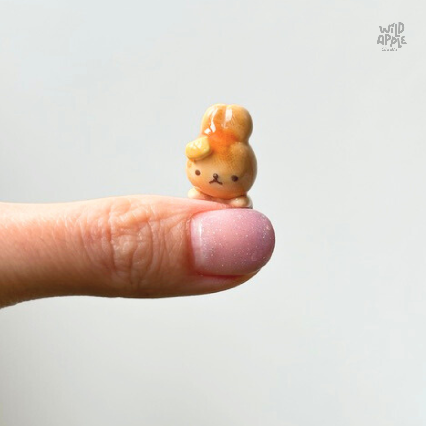 Baby Pancake Bunny Hipper Charm
