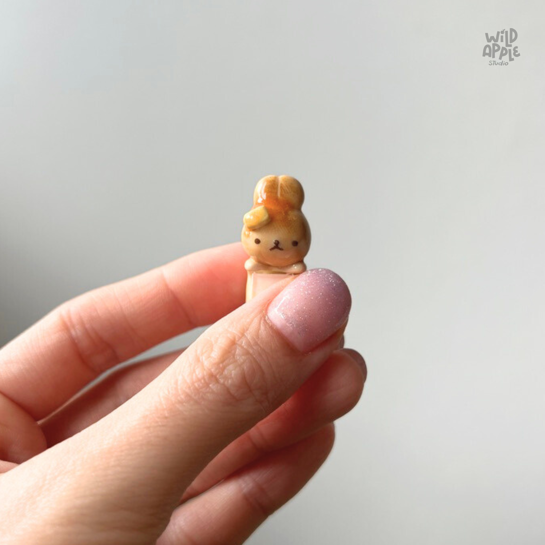 Baby Pancake Bunny Hipper Charm